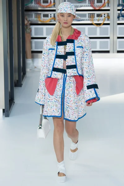 Look 8